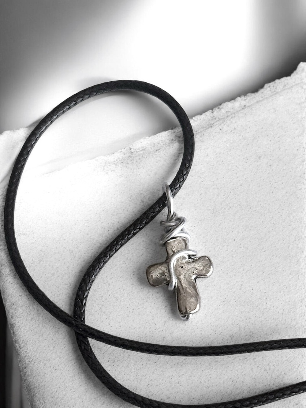 5 For $25💫Alternative Silver Cross Pendant